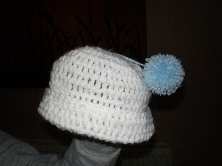 snowandhat028.jpg
