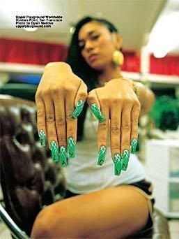 clichttp://i165.photobucket.com/albums/u44/freaken_dope/L-hellzbellz.pngk to add title