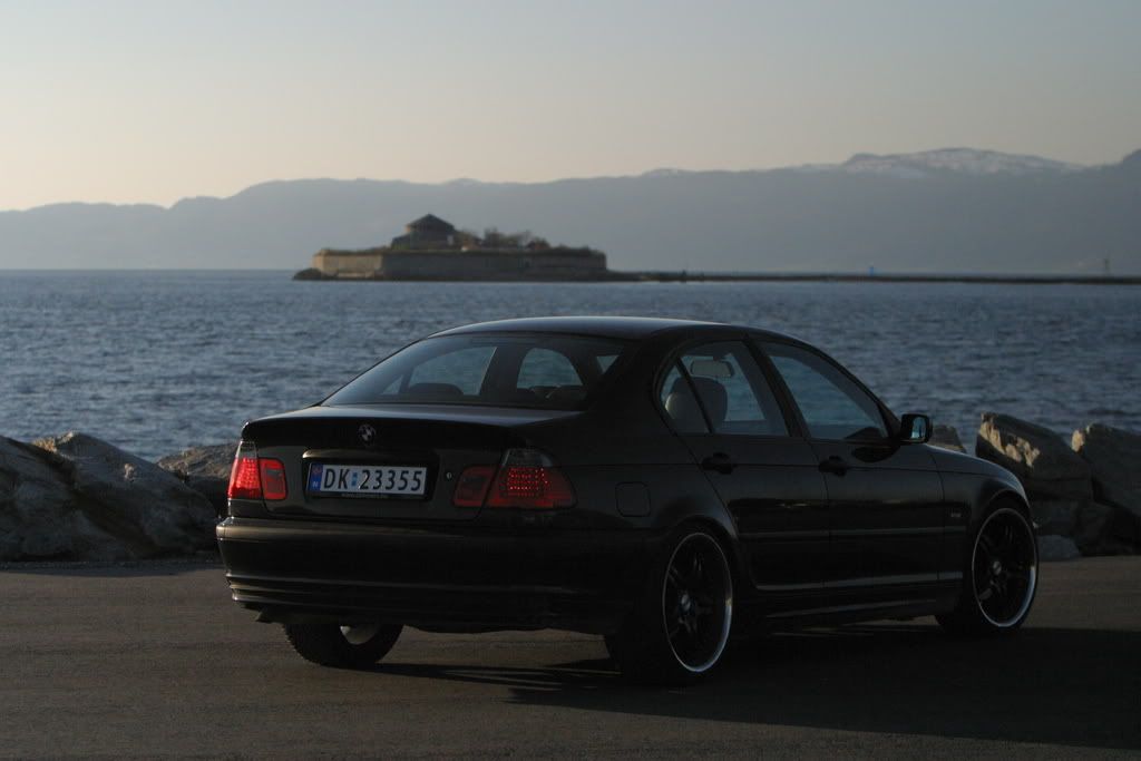 BMWE46320d037.jpg