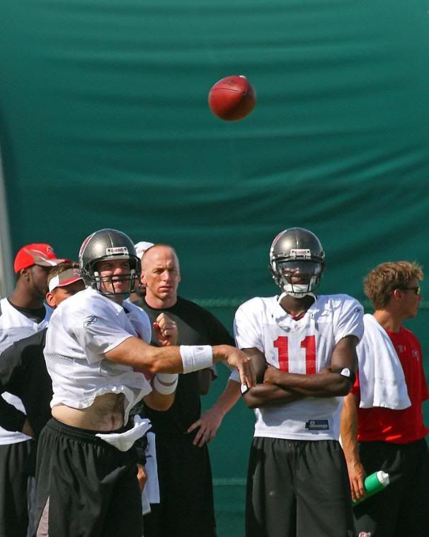 IMAGE: http://i150.photobucket.com/albums/s114/BlueDeuce1/B5.jpg