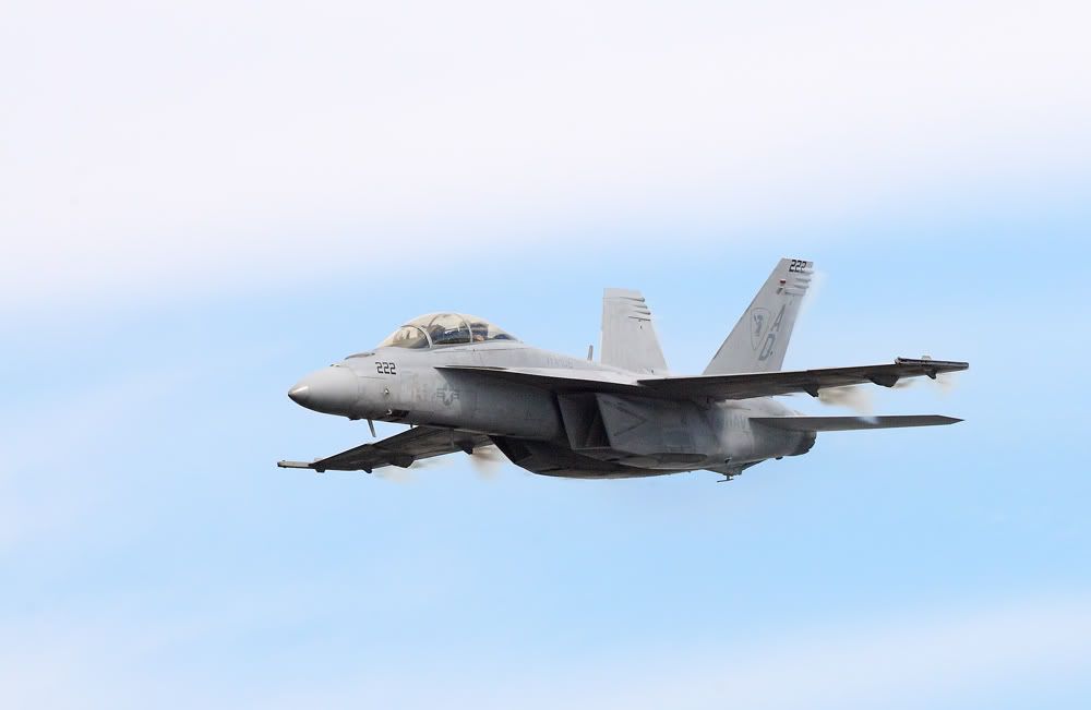 IMAGE: http://i150.photobucket.com/albums/s114/BlueDeuce1/_O9E3206.jpg