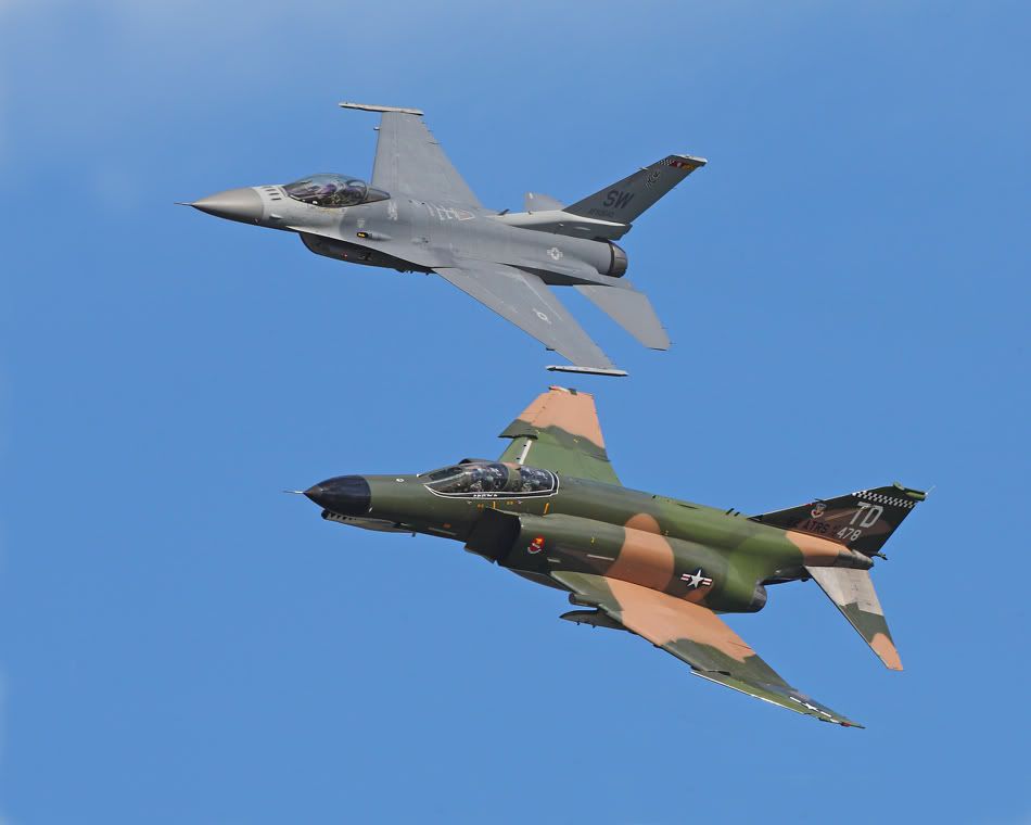 IMAGE: http://i150.photobucket.com/albums/s114/BlueDeuce1/_O9E3479-1.jpg