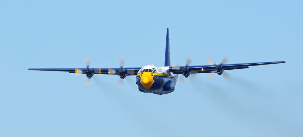 IMAGE: http://i150.photobucket.com/albums/s114/BlueDeuce1/_O9E3523.jpg