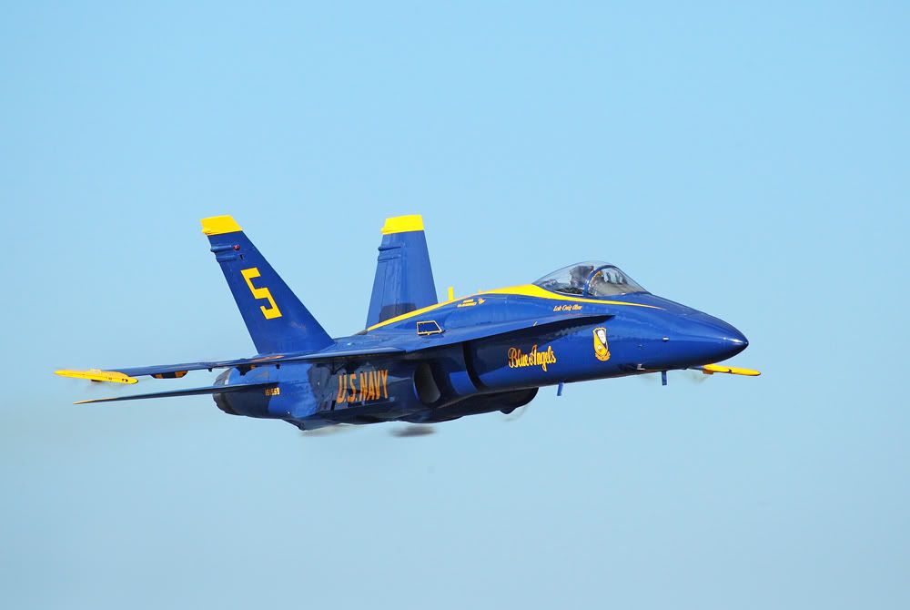 IMAGE: http://i150.photobucket.com/albums/s114/BlueDeuce1/_O9E3658.jpg