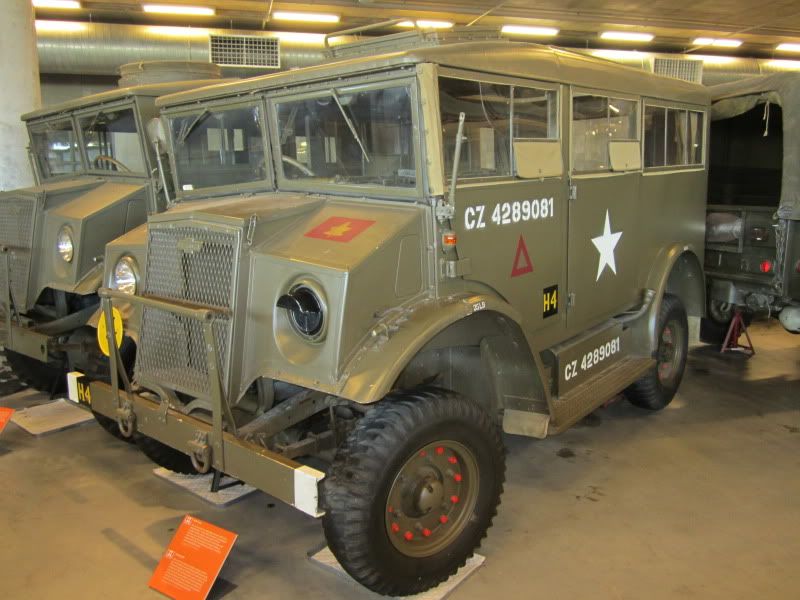 [Linked Image from i150.photobucket.com]