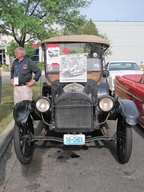 [Linked Image from i150.photobucket.com]
