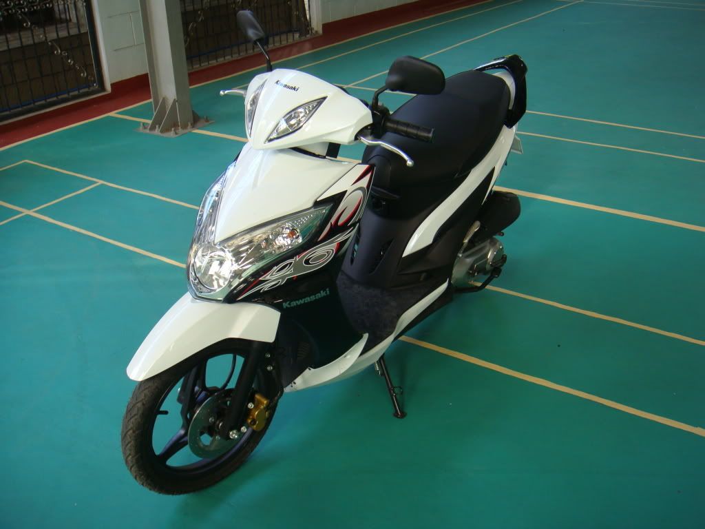 Kawasaki Curve Scooter