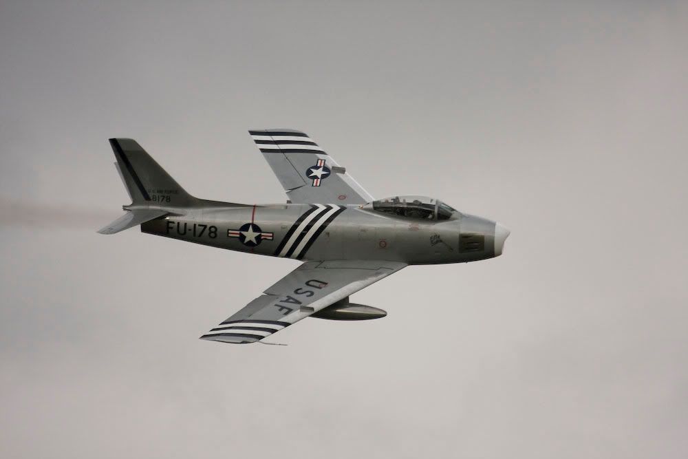 IMAGE: http://i150.photobucket.com/albums/s90/tccustom/F-86.jpg