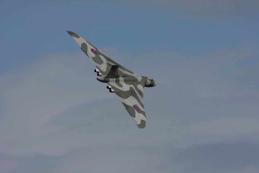 IMAGE: http://i150.photobucket.com/albums/s90/tccustom/Vulcan1.jpg