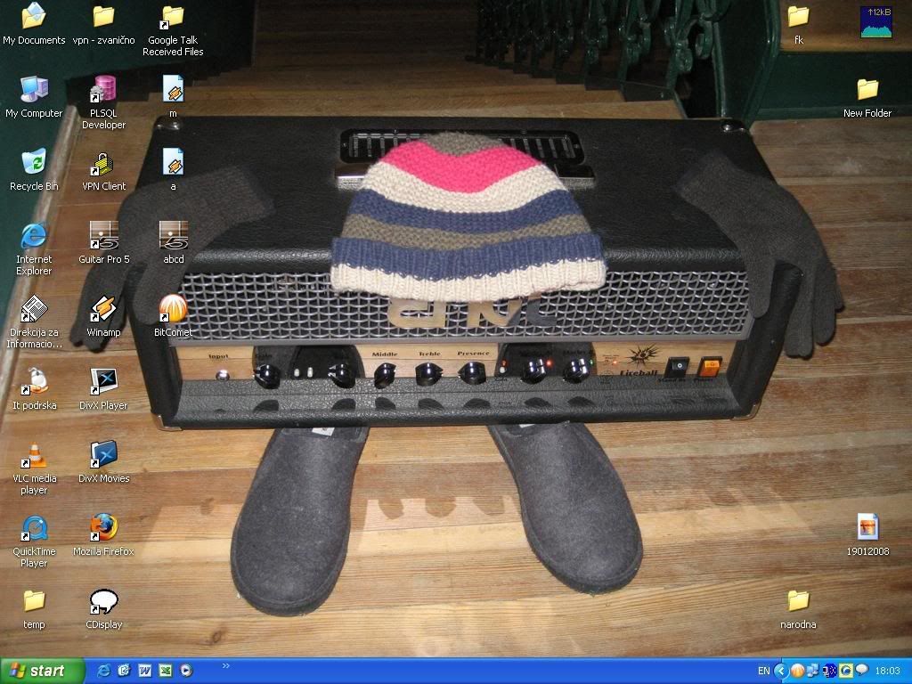 desk.jpg