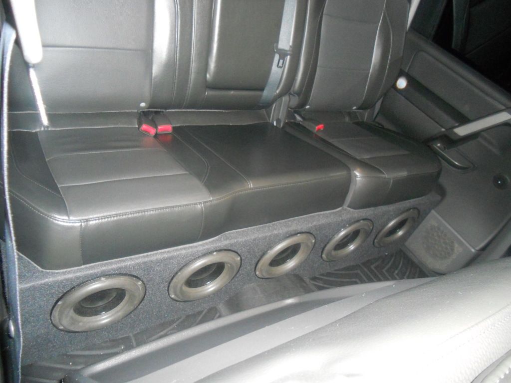 2006 Nissan titan speaker box #9