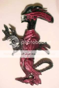 BULL ALIEN FROM THE SERIES ALIENS MAKER KENNER  